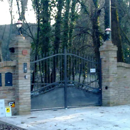 Bed & Breakfast Casa Nel Bosco *